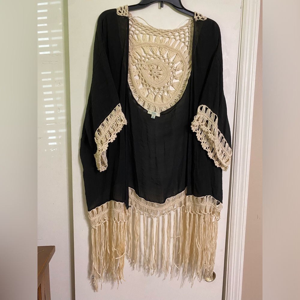 Kori America size S/M fringe jacket/shawl